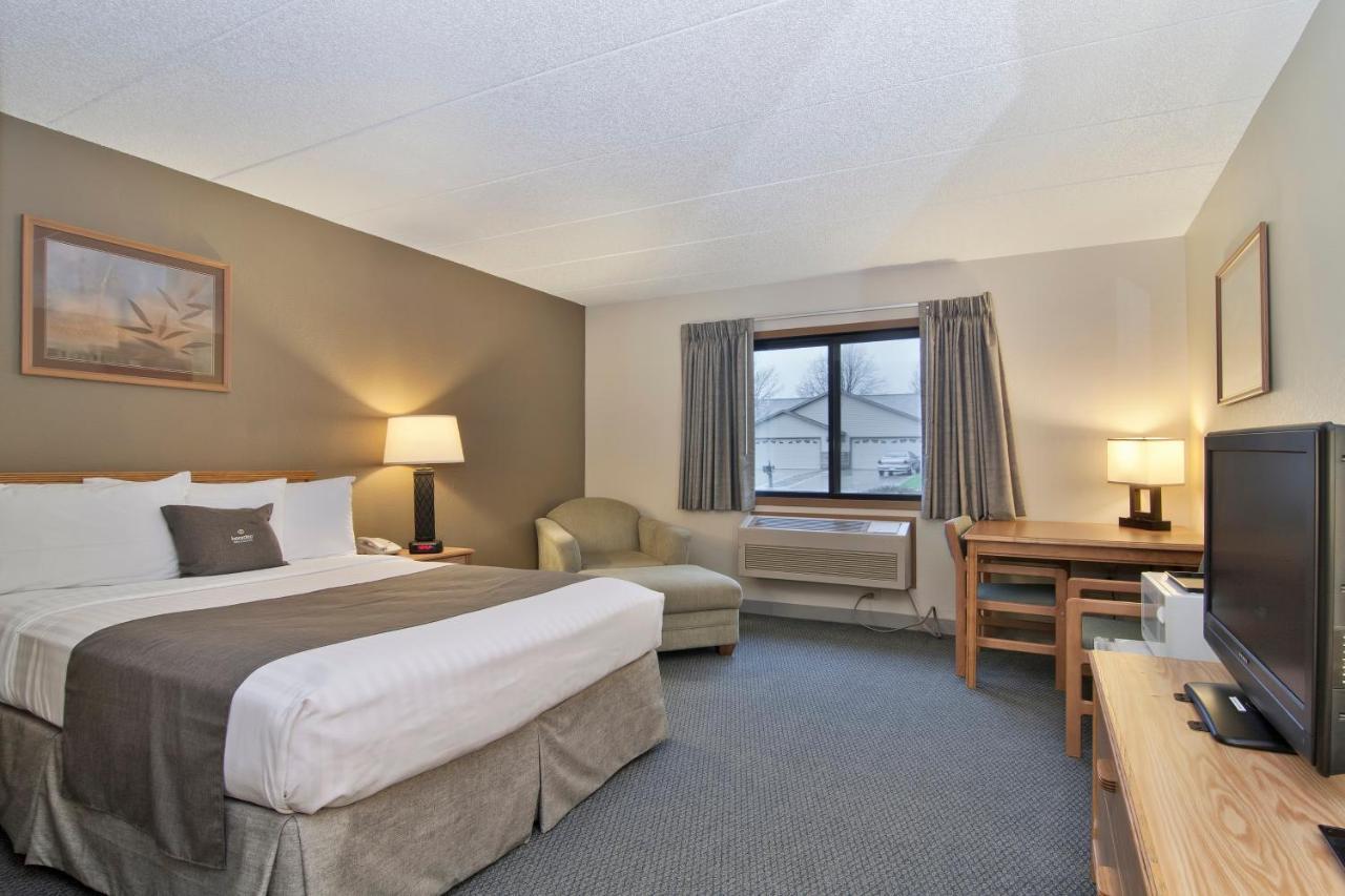 Hotel Boarders & By Cobblestone - Faribault