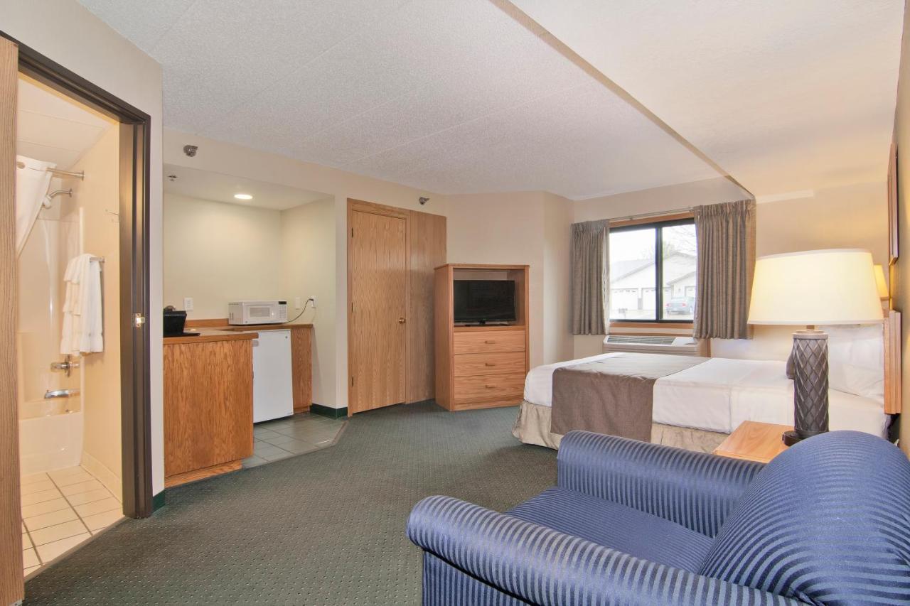 Hotel Boarders & By Cobblestone - 2*