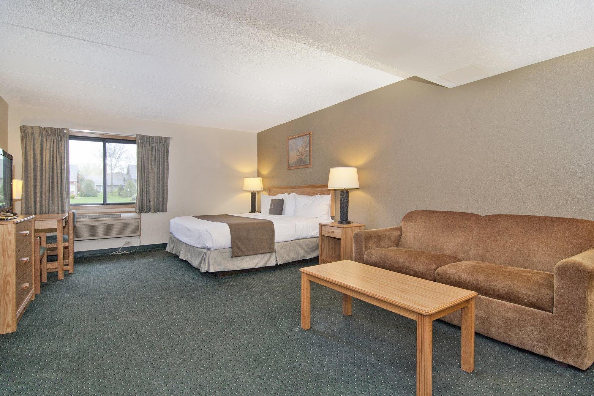 Boarders & By Cobblestone - Hotel 2*