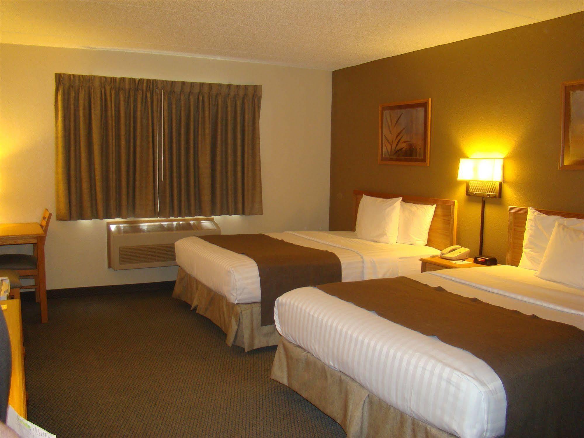 Boarders & By Cobblestone - Hotel Faribault