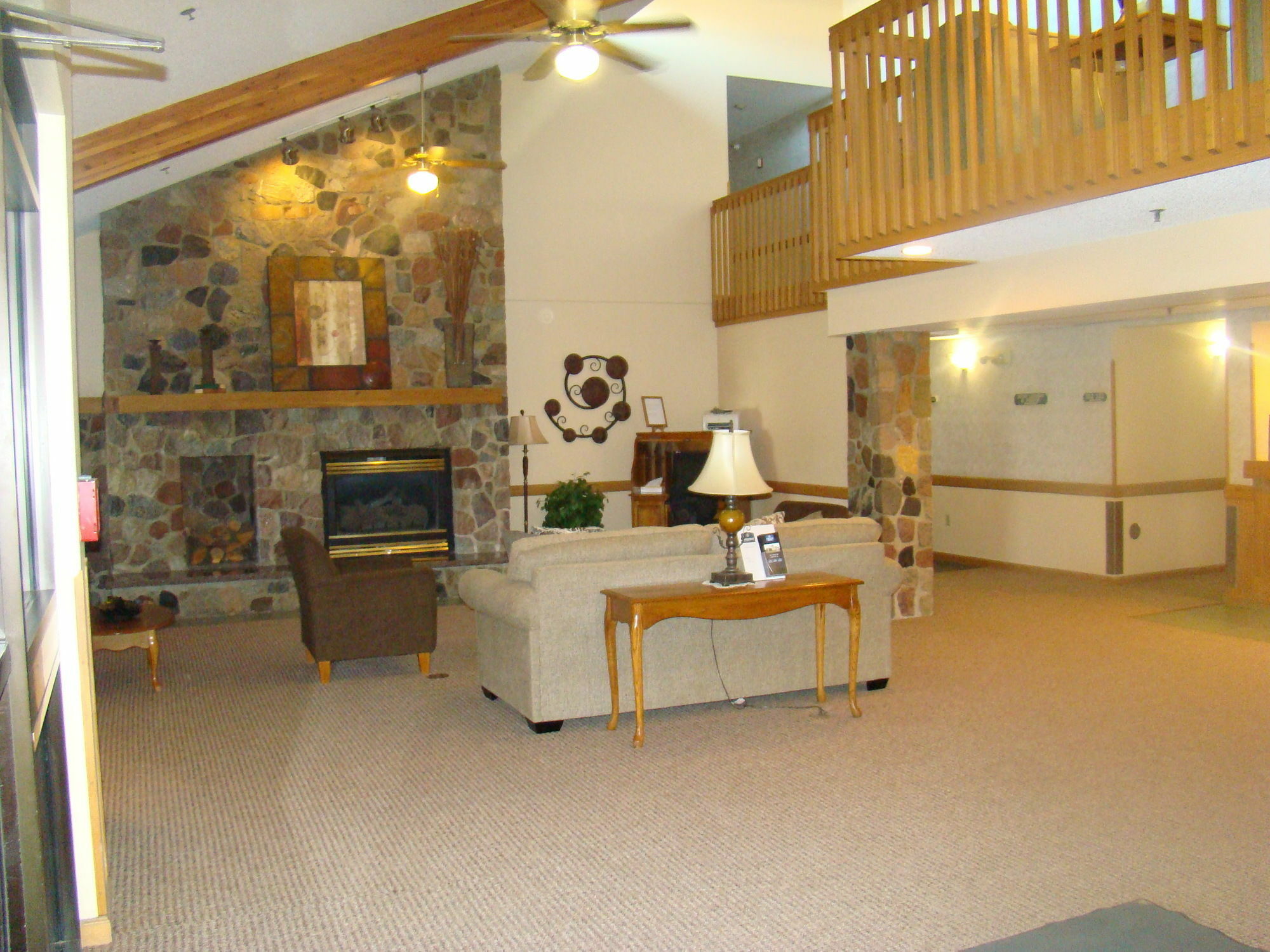 Hotel Boarders & By Cobblestone - Faribault